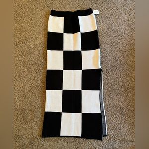 Checker-Board Knit Fitted Maxi Skirt